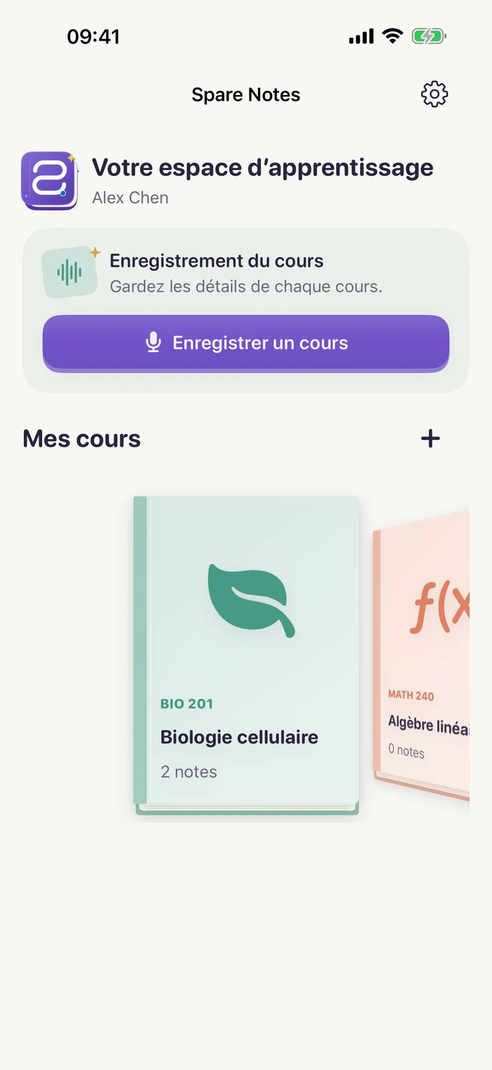 Spare Notes sur iPhone : l’étagère des cours et le bouton d’enregistrement